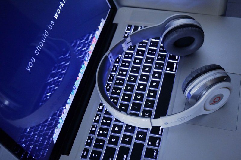 Researchers Develop Battery That Charges in 5 Minutes